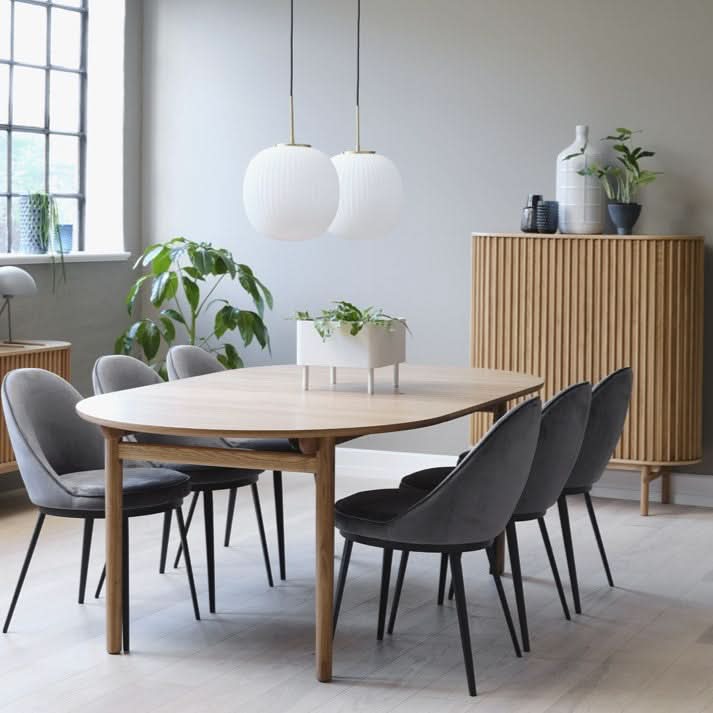 Retiro spisebord i eg med 2 tillægsplader på tilbud! Billigt udsalg - Spar op til 63%. Hurtig levering, 1-2 hverdage. Køb online nu!