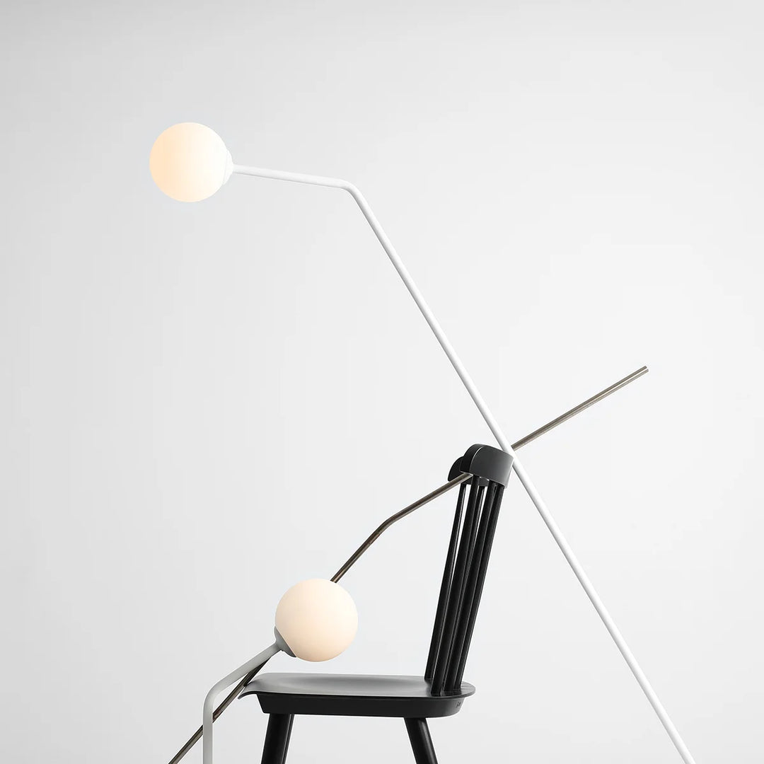 Produktbillede af Limelight Gulvlampe i hvidt metal og hvidt glas på tilbud i høj kvalitet