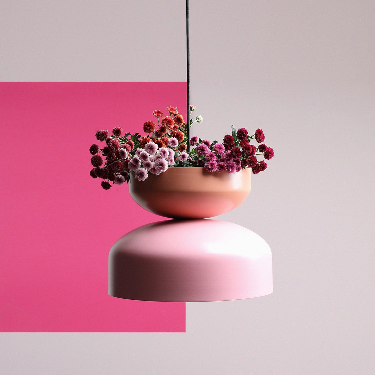 Produktbillede af Color Pendel i pink og koral farvet metal på tilbud i høj kvalitet