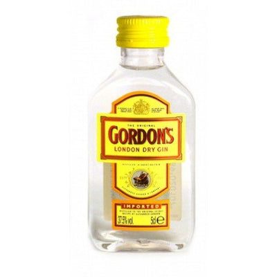 Gordon's Dry Gin 5cl ✔ Kæmpe udvalg i GORDONS ✔ Billig fragt og hurtig levering 2 - 5 hverdage - Varenummer: BAR-520317 / Ean: '5000289020107 på lager - Udsalg på Drikkevarer - Spiritus - Gin Spar op til 56% - Over 324 kendte brands på udsalg