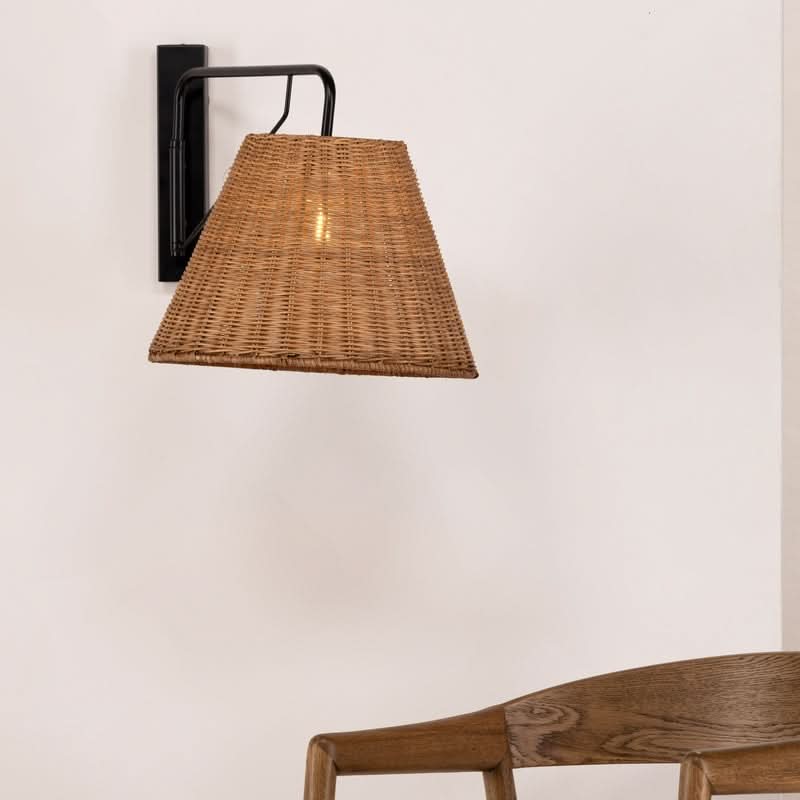 Stella væglampe i metal og rattan på udsalg! Billig fragt & hurtig levering (1-2 hverdage). Spar op til 56% på tilbuddet. Over 1354 design brands på udsalg.