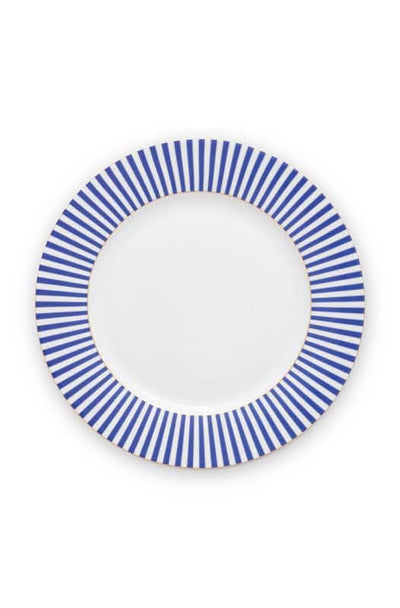 Se tilbud på Plate Royal Stripes Blue 26.5cm! Billigt udsalg på Pip Studio. Køb online nu! Hurtig levering, billig fragt. Varenummer: CADEC-51.001.247. Spar op til 53%.