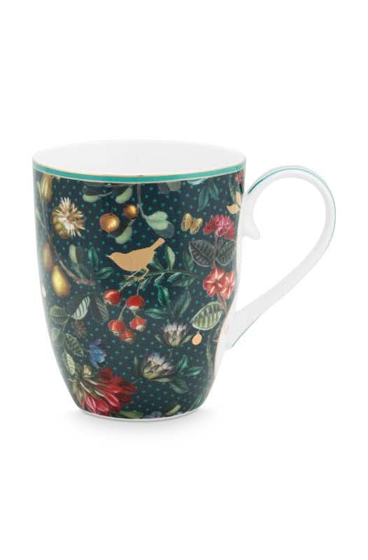 Se billigt tilbud på Mug Large Winter Wonderland Overall Dark Blue 350ml! Udsalg på Pip Studio - Køb nu! Hurtig levering, billig fragt. Varenummer: CADEC-51.002.234. Spar op til 58%.