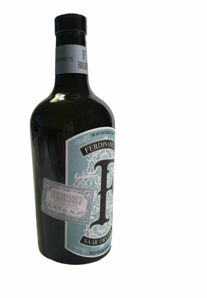 Ferdinand's Navy Strength Dry Gin Fl 50 ❤ Kæmpe udvalg i FERDINANDS ❤ Billig fragt og hurtig levering 2 - 5 hverdage - Varenummer: BAR-16067 / Ean: '4260270192089 på lager - Udsalg på Drikkevarer Spiritus Gin Spar op til 51% - Over 785 kendte brands på udsalg