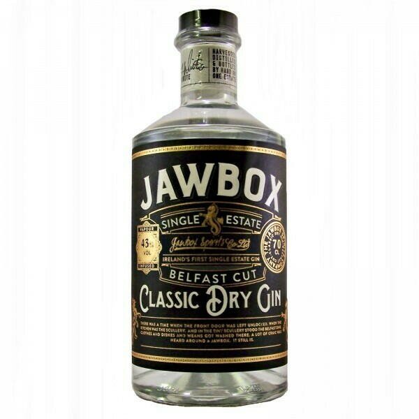 Jawbox Small Batch Classic Dry Gin Fl 70 ❤ Kæmpe udvalg i JAWBOX ❤ Billig fragt og hurtig levering 2 - 5 hverdage - Varenummer: BAR-12761 / Ean: '5060434130204 på lager - Udsalg på Drikkevarer Spiritus Gin Spar op til 51% - Over 434 design brands på udsalg