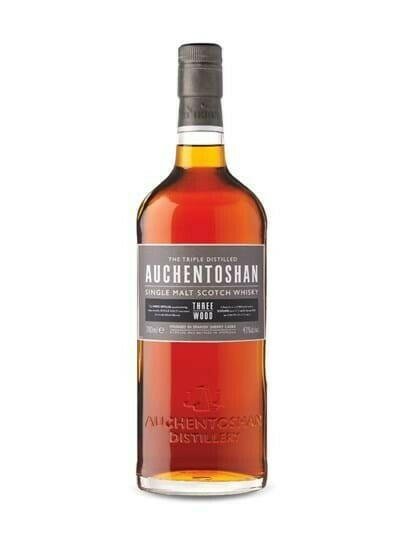 Auchentoshan "Three Wood" Lowland Single Malt Fl 70 ❤ Kæmpe udvalg i AUCHENTOSH ❤ Billig fragt og hurtig levering 2 - 5 hverdage - Varenummer: BAR-10890 / Ean: '5903000001648 på lager - Udsalg på Drikkevarer Spiritus Whiskey Spar op til 64% - Over 785 kendte brands på udsalg