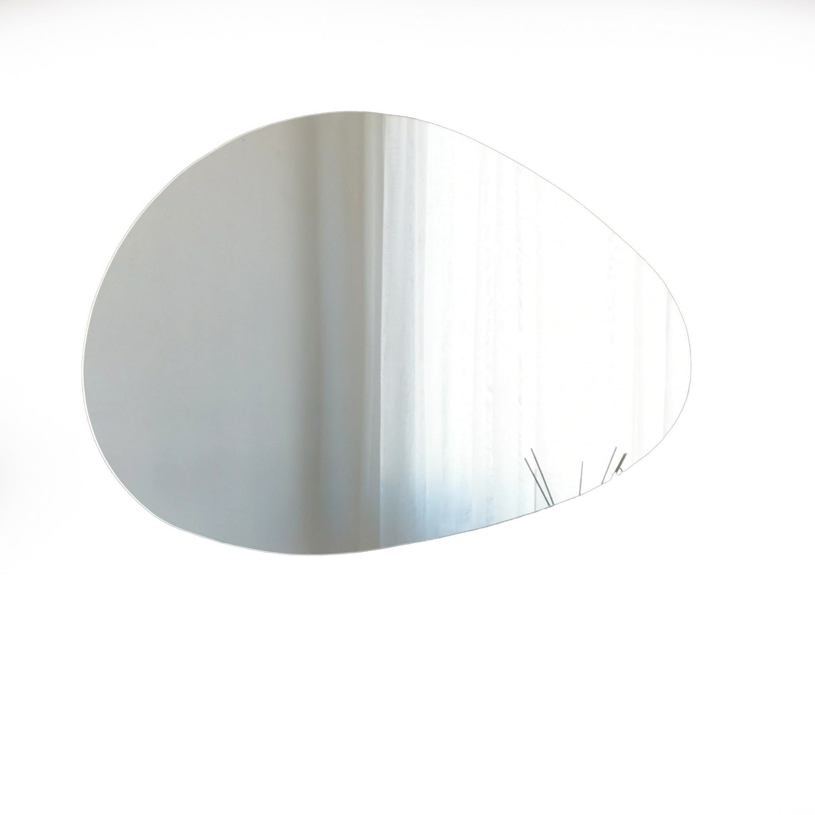 Produktbillede af NORDVÄRK Porto vægspejl organisk spejlglas og hvid MDF 60x90 i premium kvalitet