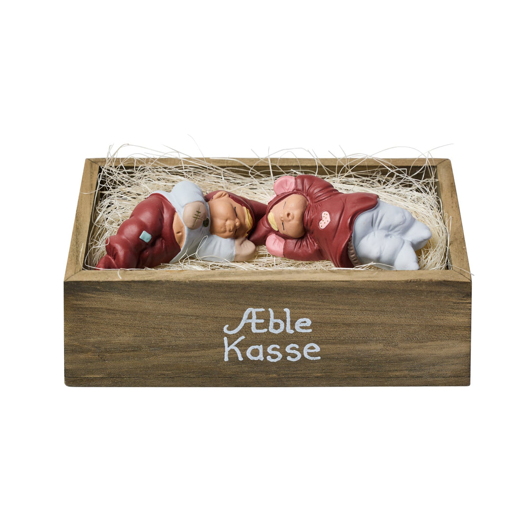 Produktbillede af Adam & Annika Klarborg Nisser i Æblekasse på tilbud i høj kvalitet