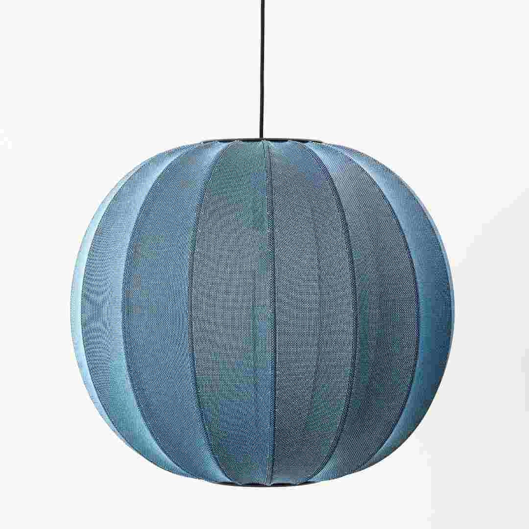 Produktbillede af Knit-Wit 60 Round Pendel Blå Made by Hand i premium kvalitet
