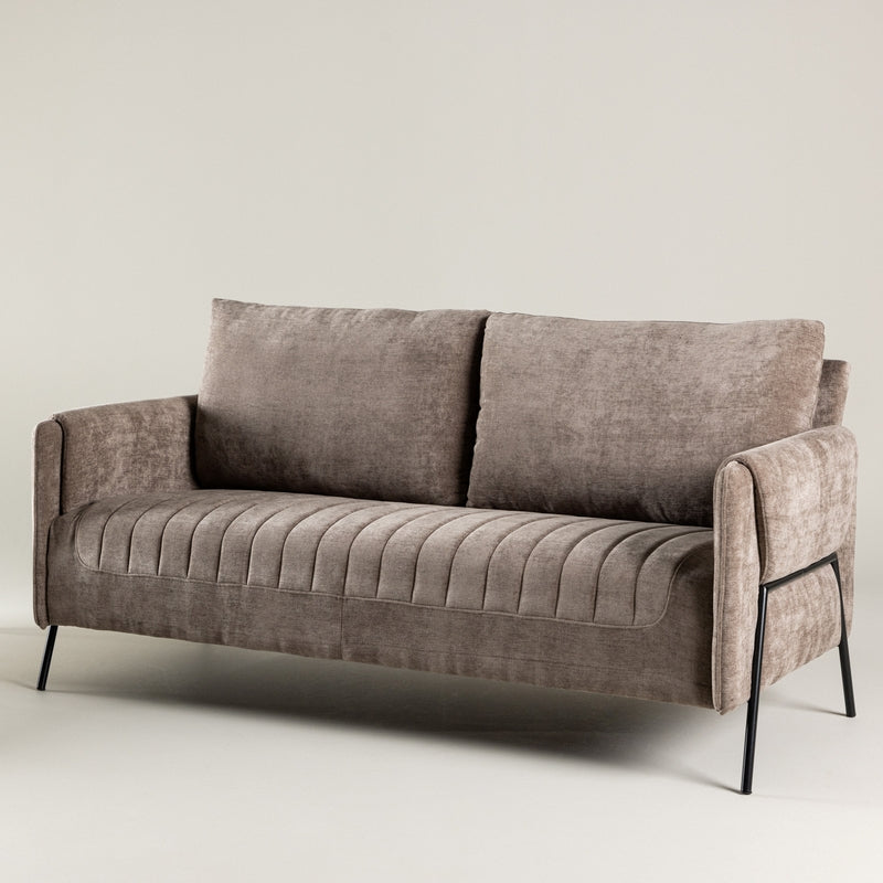 Produktbillede af Oban 2 personers sofa i beige stof på tilbud i høj kvalitet