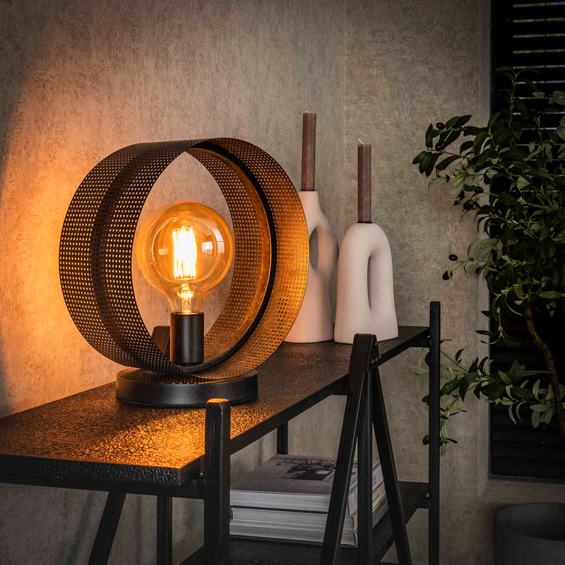 tilbud på Circulos bordlampe med perforeret metalring! Billigt udsalg på 3-nordic. Køb online nu! Hurtig levering, 1-2 hverdage. Spar op til 59%.