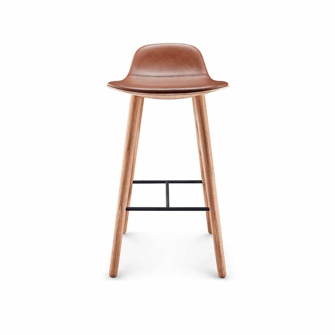 Produktbillede af PLEASE WAIT TO BE SEATED YUUGA BARSKAMMEL H75 NATUR EG COGNAC LÆDER 48 i premium kvalitet