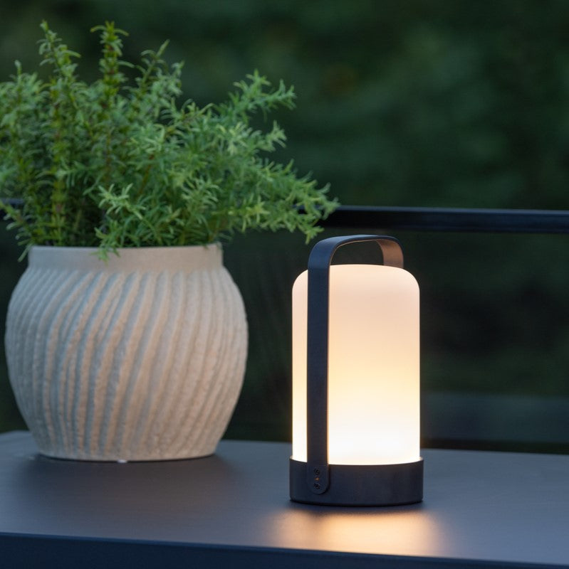 Produktbillede af Comos Udendørs bordlampe i sort metal og plast på tilbud i høj kvalitet
