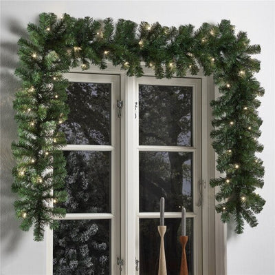 Kunstig granguirlande 270 cm med LED lys ❤ Stort online udvalg i Nordic Winter ❤ Billig fragt og hurtig levering 2 - 5 hverdage ❤ Varenummer: BGH-43821854294268 / Ean: '5705858702445 på lager - Udsalg på Alle produkter Spar op til 55% - Over 360 kendte mærker på udsalg