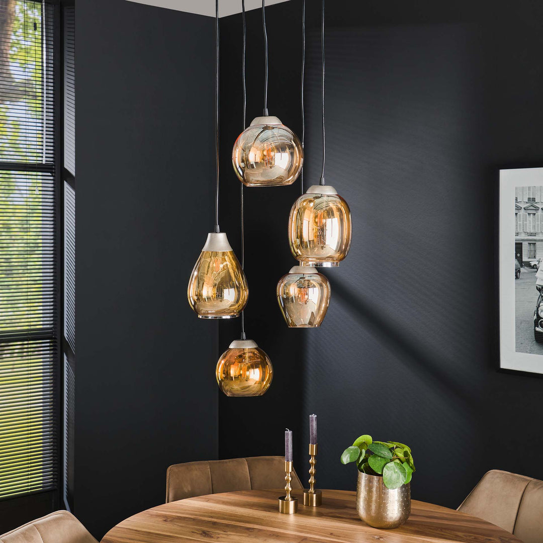 Produktbillede af Player Loftlampe med fem forskellige ravfarvede glaskupler Levering uden pære på tilbud i høj kvalitet