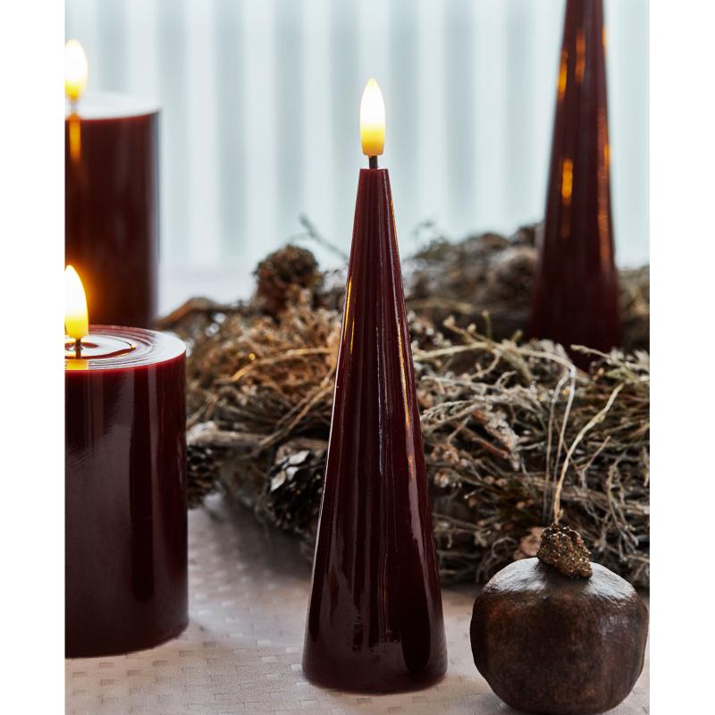 Produktbillede af Sirius Sille Lak Kegle Ø4,8 x H17 cm Bordeaux i premium kvalitet