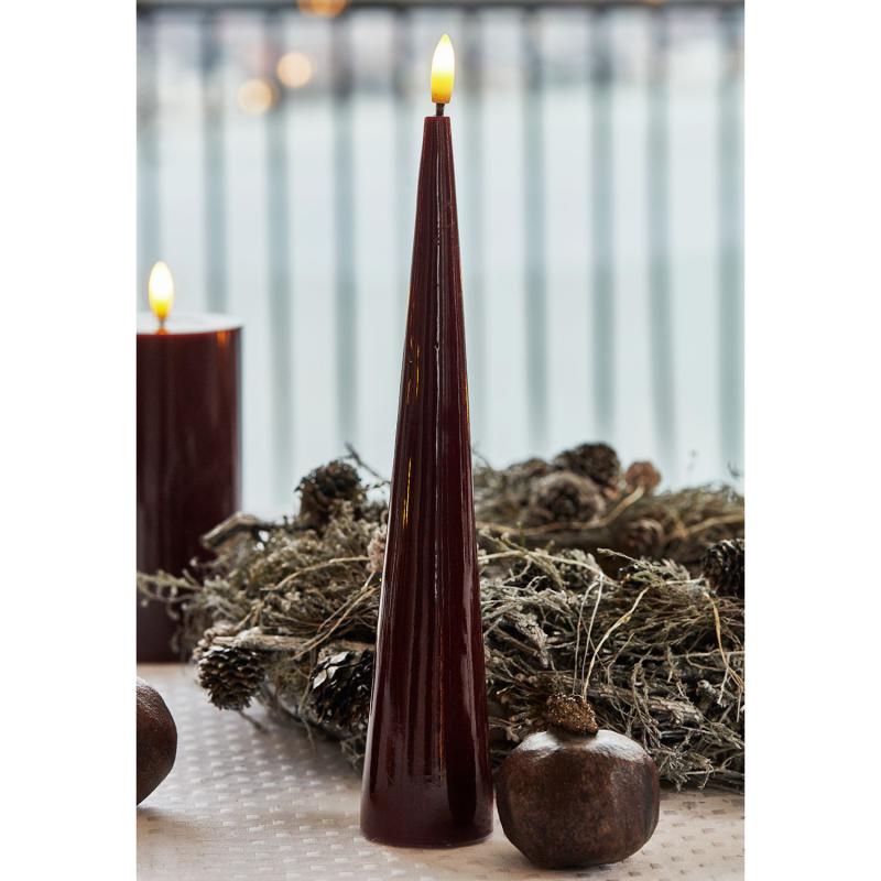 Produktbillede af Sirius Sille Lak Kegle Ø4,8 x H26 cm Bordeaux i premium kvalitet