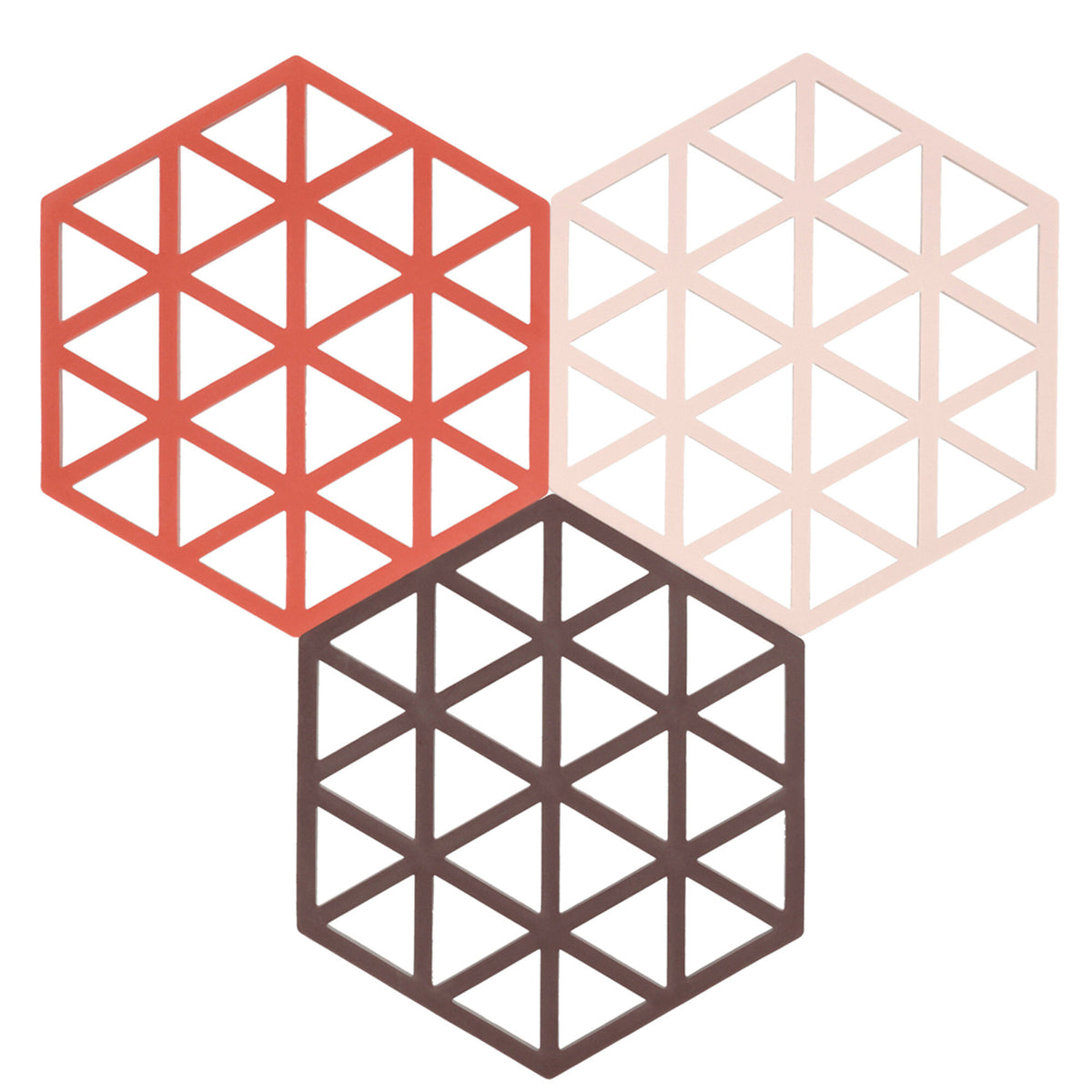 Tre trekantede Zone Triangles grydeunderlag i Burned Red, Rose og Kalamata