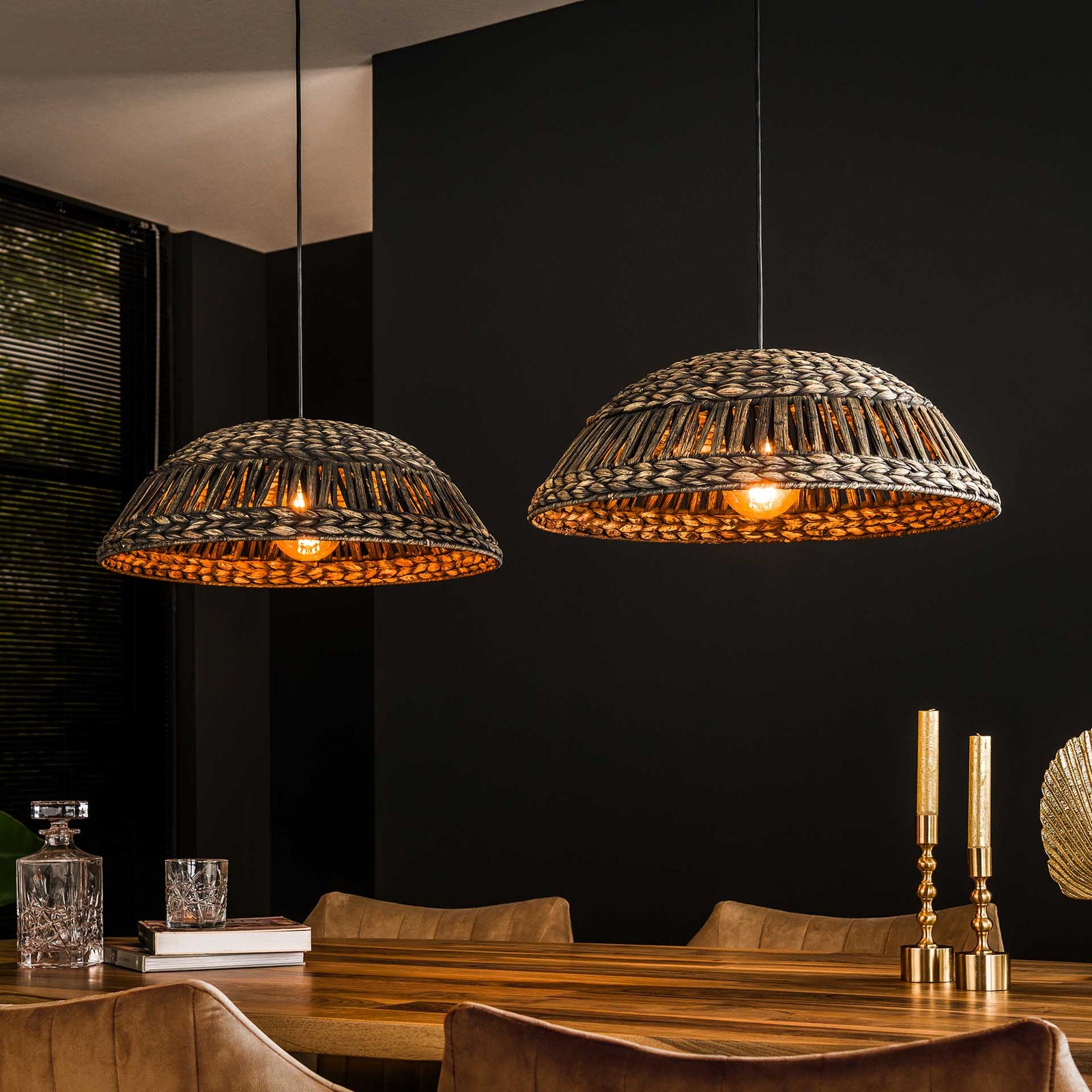 billigt tilbud på Bellow loftlampe i sort nikkel og vandhyacint. Køb online nu med hurtig levering! Spar op til 64% på udsalg.