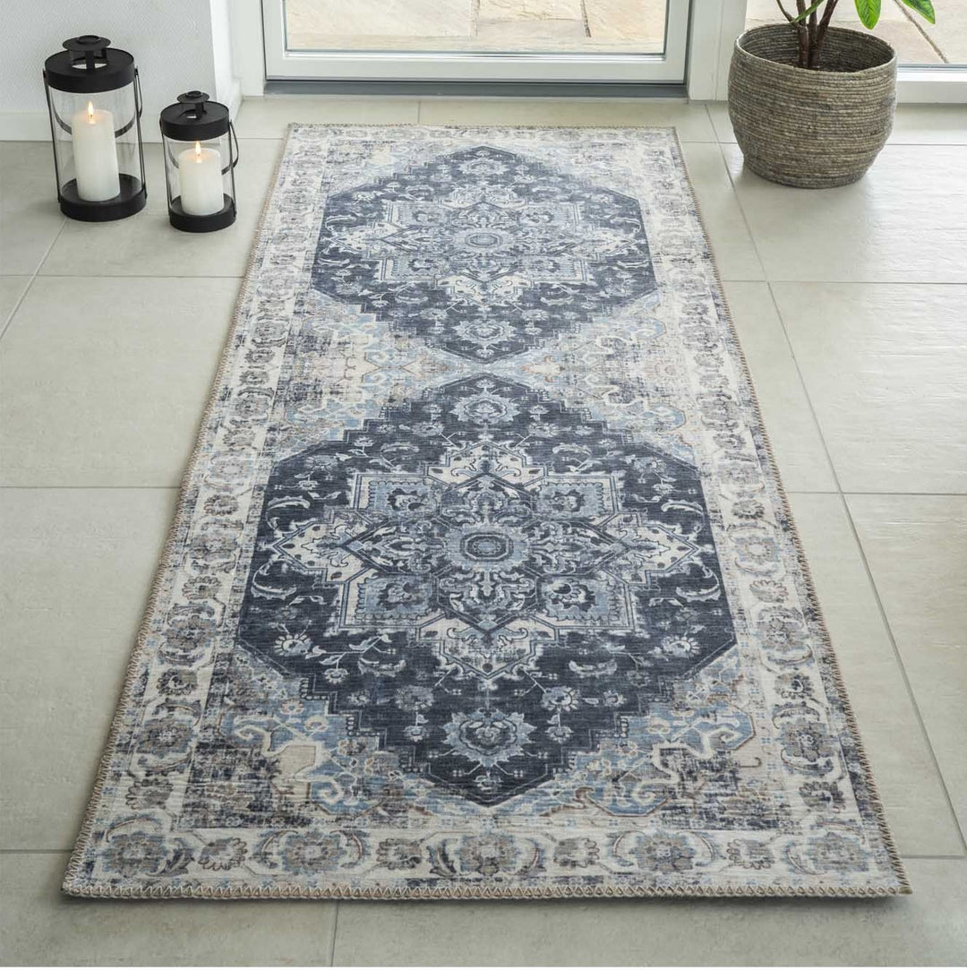 Produktbillede af Arona Løber i blå polyester 80 x 200 cm. på tilbud i høj kvalitet