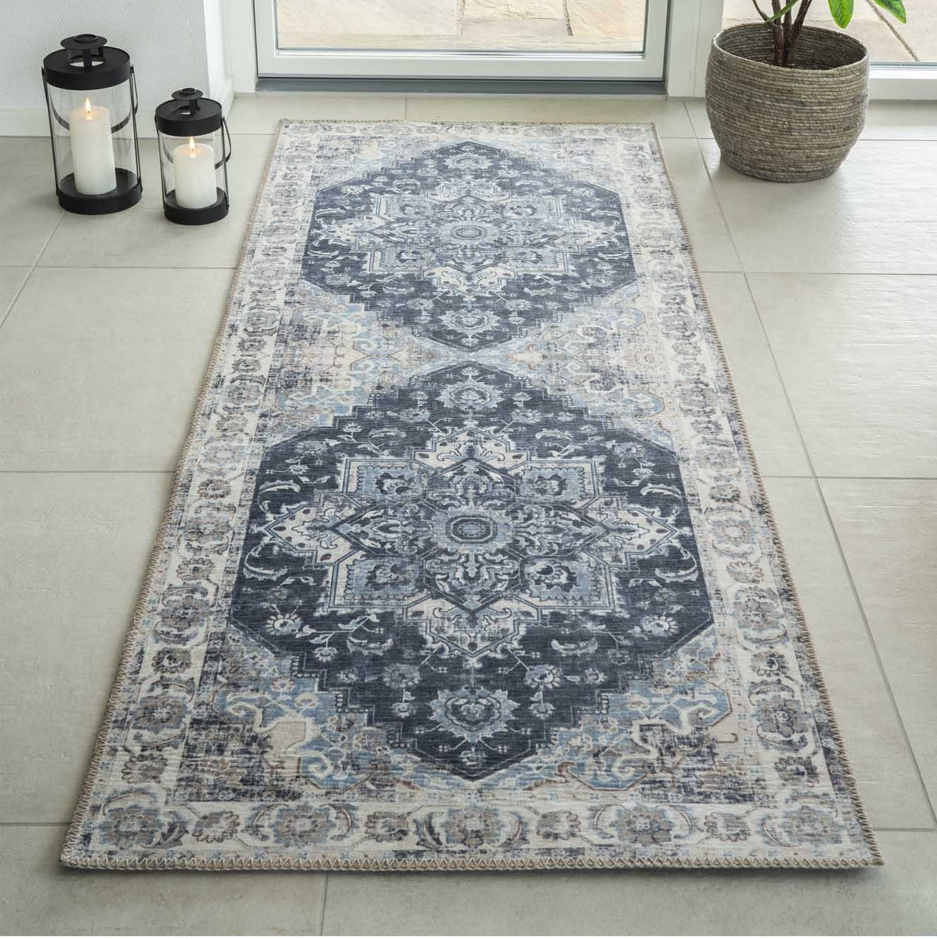 Produktbillede af Arona Løber i blå polyester 80 x 200 cm. på tilbud i høj kvalitet