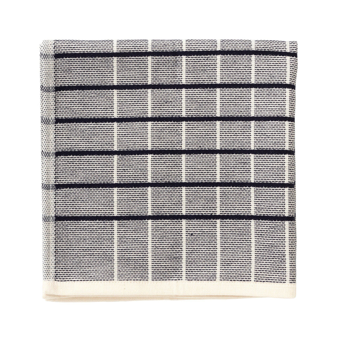 Broste Broste Herman stribet viskestykke 50 x 50 cm, maritime blue – billede i brug (Køkkenhåndklæde)