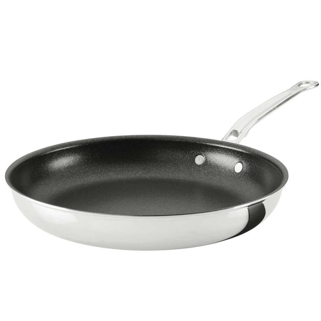 Hestan Hestan ProBond Luxe stegepande non-stick 32 cm – billede i brug (Stegepande)