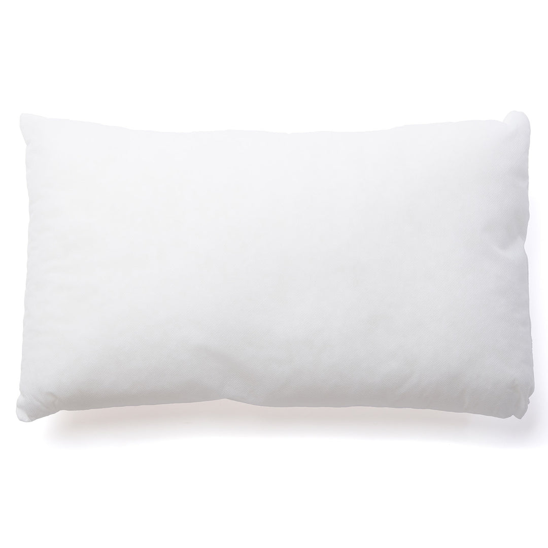 KAVE HOME Fluff fyldpude hvid stof i genbrugsfibre og polyesterfiber 50x30