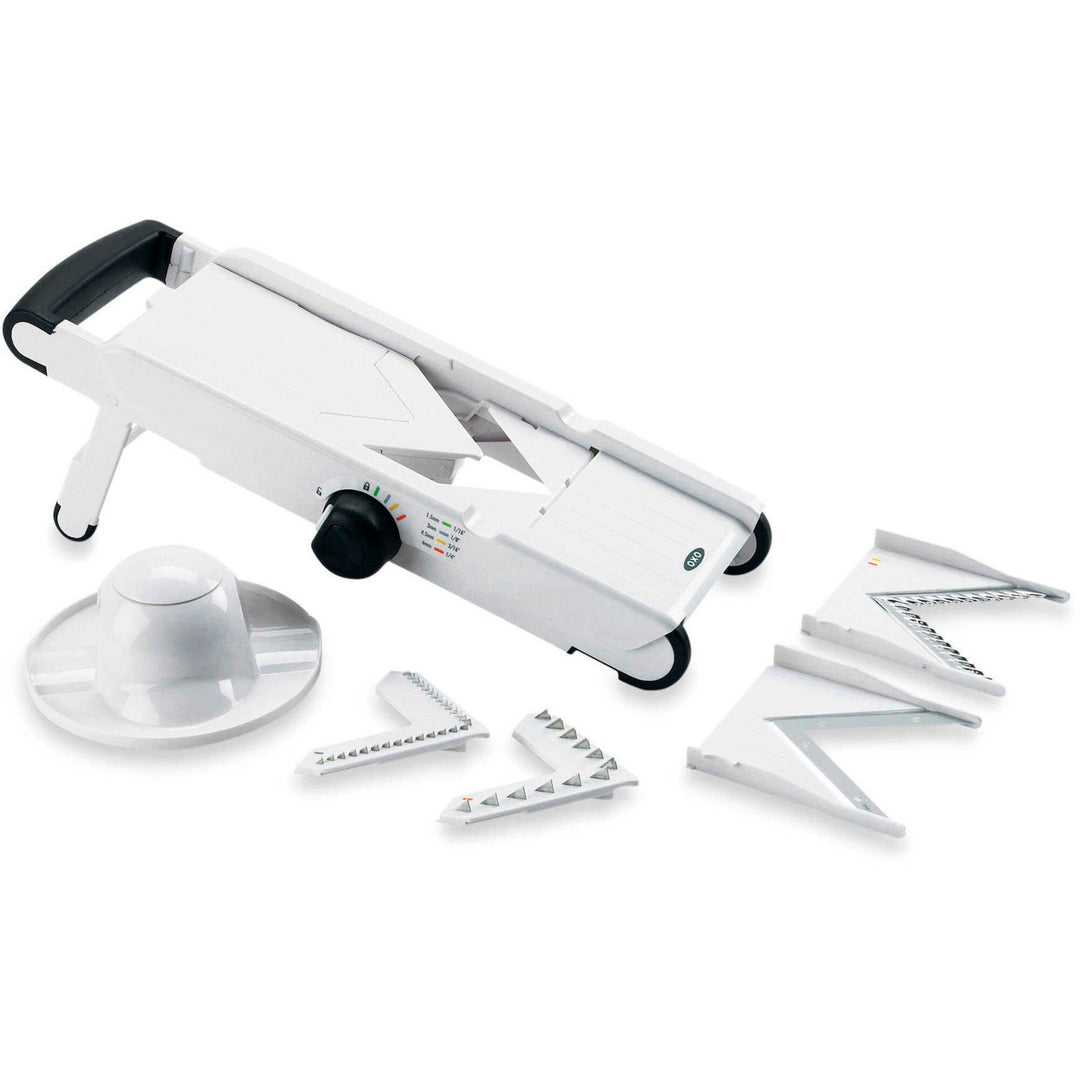 Oxo Oxo Good Grips V-Blad Mandolinjern ❤ billede i brug (Mandoliner)