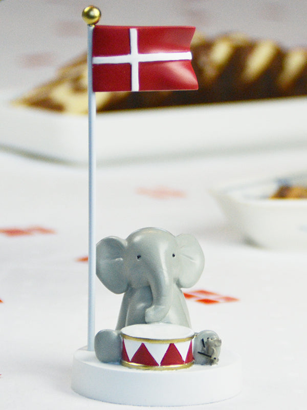 Produktbillede af Kids by Friis Bordflag elefant med tromme i premium kvalitet