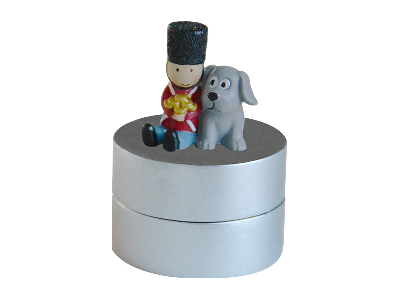 Produktbillede af Kids by Friis Tandæske "Fyrtøjet" i premium kvalitet