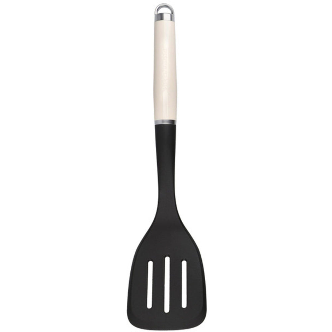 Kitchenaid Kitchenaid Perforeret stegespade, almond cream – produktbillede (Stegepade)