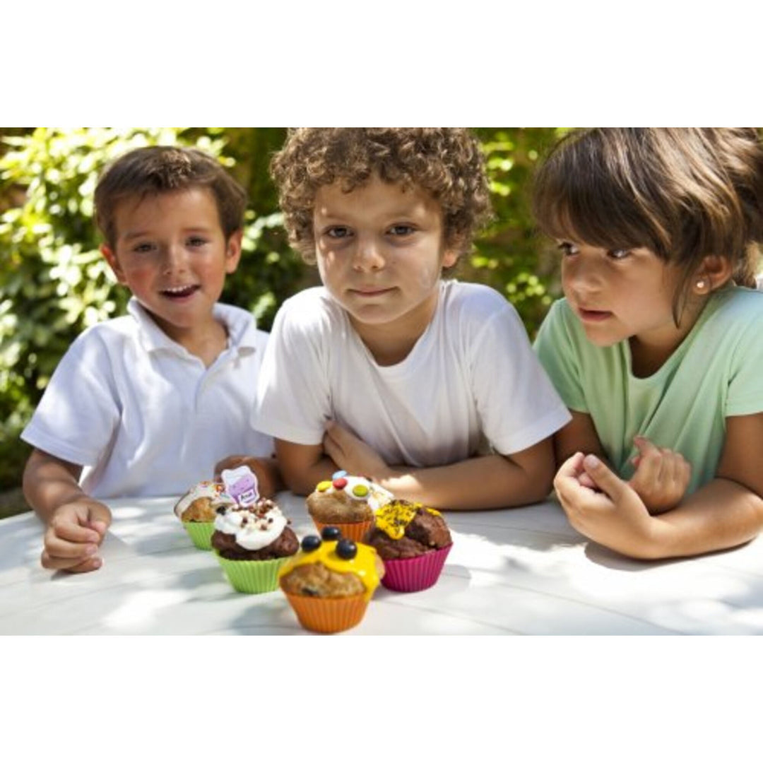 Lékué Lékué Muffinform 10 cm., 6 stk. / farvet – billede i brug (Bageform)