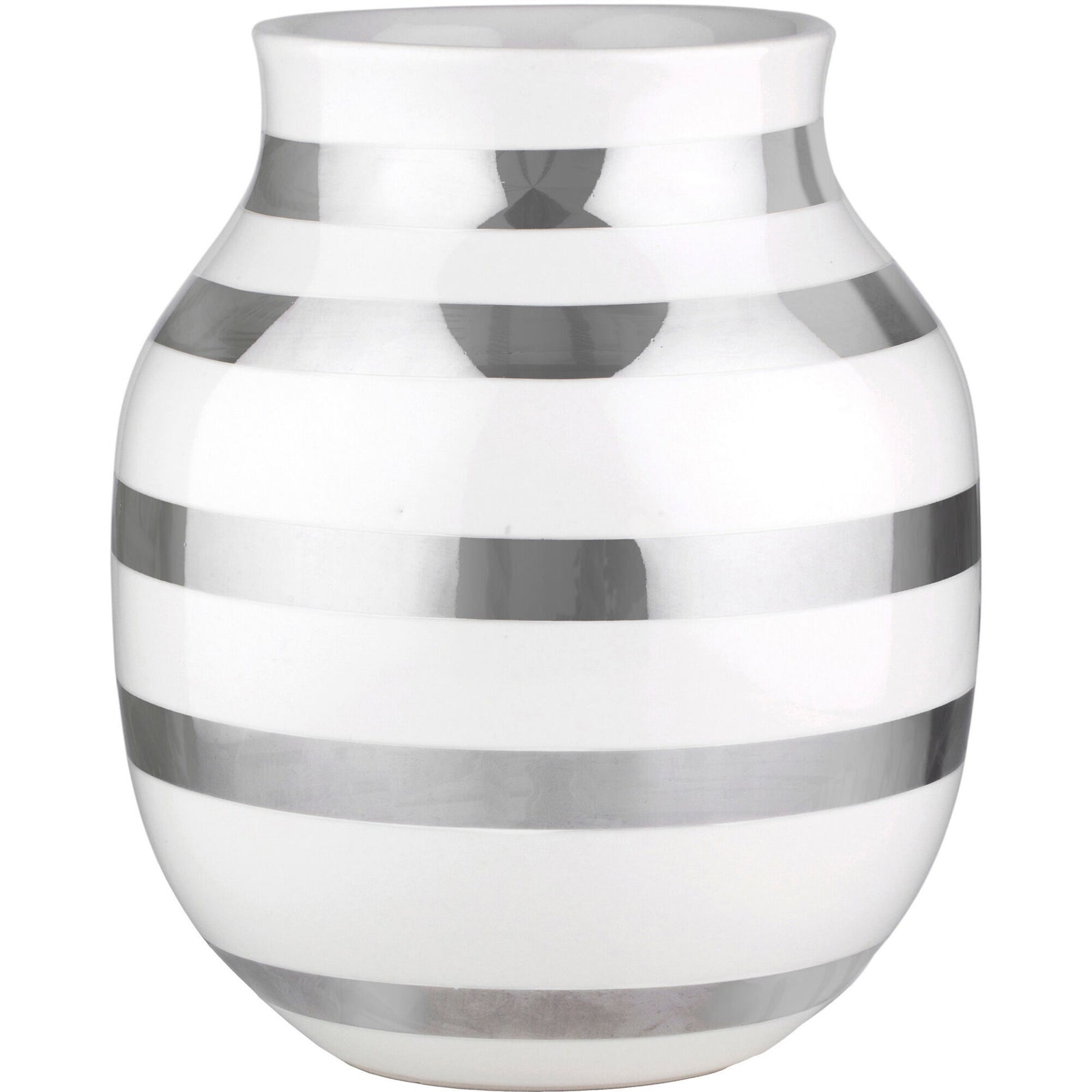 Se Kähler Omaggio vase sølv 20 cm. ✔ Stort online udvalg i Kähler - Køb online på udsalg og tilbud lige nu ✔ Meget billig fragt og hurtig levering: 1 - 2 hverdage - Varenummer: KTCH-23316 og barcode / Ean: 5703779152127 på lager - Udsalg på Hjem og madlavning, Bad Spar op til 63% - Over  785 kendte brands på udsalg