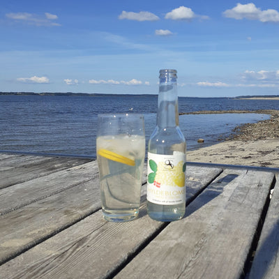 tilbud på Drikkeklar saft - Hyldeblomst med citron! Billigt udsalg på 3-nordic. Køb online nu! Hurtig levering, 1-2 hverdage. Varenummer: 3NDC-3557. Spar op til 57%.
