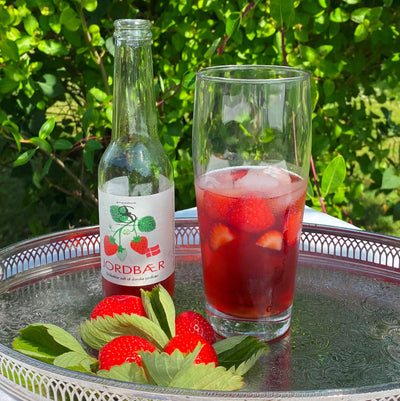 billigt tilbud på Drikkeklar saft - Jordbær! Stort udvalg online. Køb nu og få hurtig levering (1-2 hverdage) med billig fragt. Spar op til 62%!