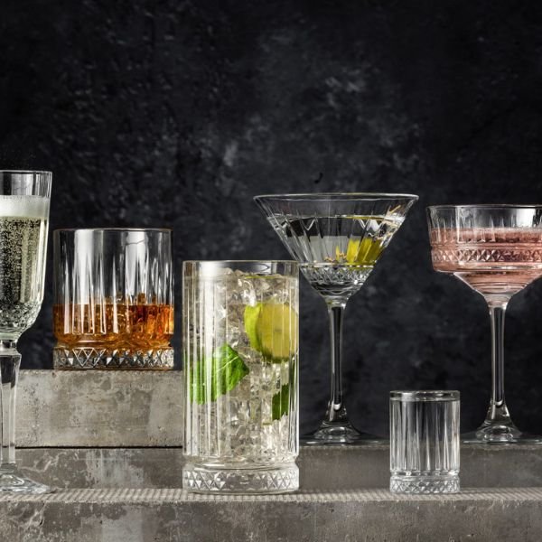 Cocktail Coupe Winchester Sæt/2 RavenheadÂ® 26 Cl Ø 10x17cm ✔ Kæmpe udvalg i  RAVENHEAD ✔ Billig fragt og hurtig levering 2 - 5 hverdage - Varenummer: BAR-689120 / Ean: '5010853276724 på lager - Udsalg på Glas | Cocktailglas | Margaritaglas Spar op til 63% - Over 1147 kendte brands på udsalg