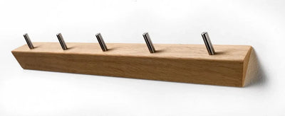 tilbud på KR5 Knagerække! 5 kroge i blankpoleret rustfri stål, oliebehandlet eg og stål. Billigt udsalg på 3-nordic. Hurtig levering, 1-2 hverdage. Varenummer: 3NDC-5283-6631. Spar op til 66%.