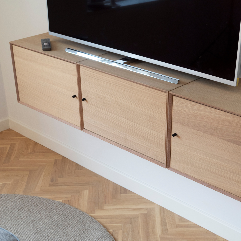 The Wood Box 37 Sengebord Olieret eg med 1 dør ✔ Kæmpe udvalg i  Storage And Shelves ✔ Billig fragt og hurtig levering 2 - 5 hverdage - Varenummer: STSH-227682 / Ean:  på lager - Udsalg på The Wood Box 37 Olieret eg Spar op til 55% - Over 1312 kendte brands på udsalg