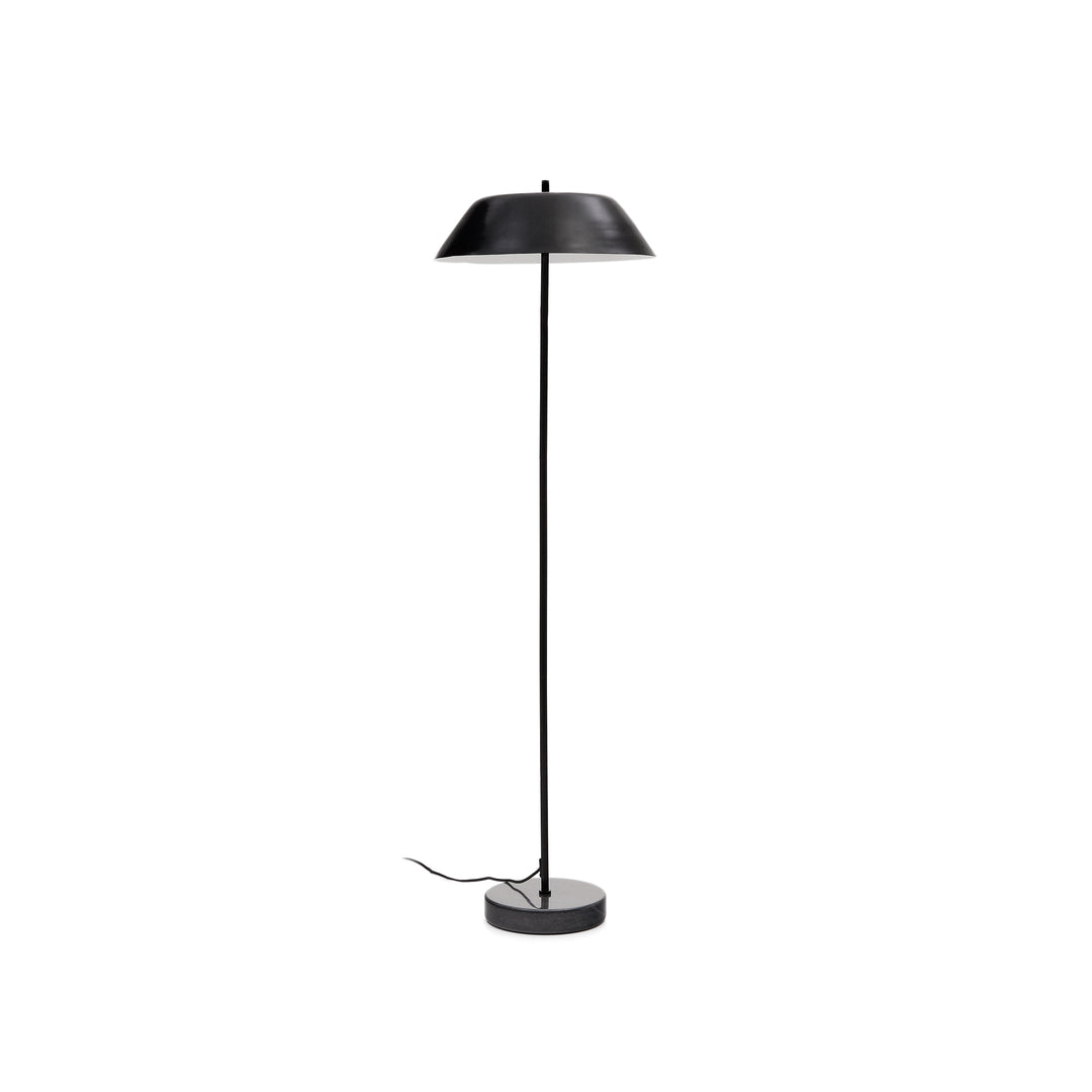 KAVE HOME Sayra gulvlampe sort metal og sort marmor