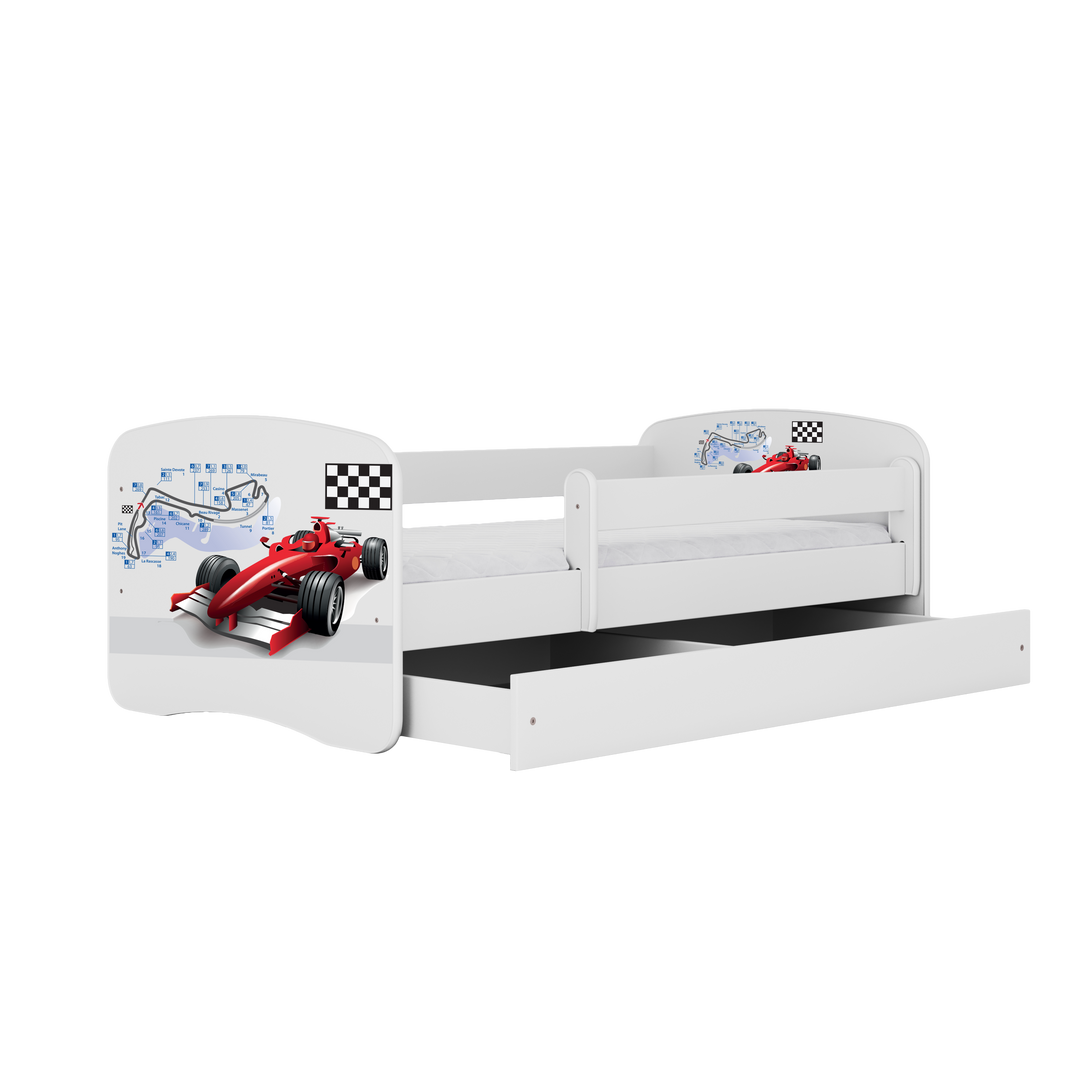 Babydreams juniorseng med racerbil m. madras sengehest og skuffe hvid laminat 180x80