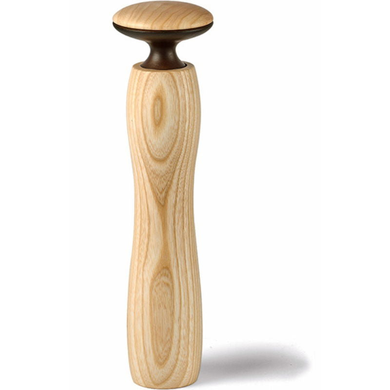 Produktbillede af Hercules Salt- Og Peberkværn i Lyst Ask Håndlavet 28,5 Cm på tilbud i brug