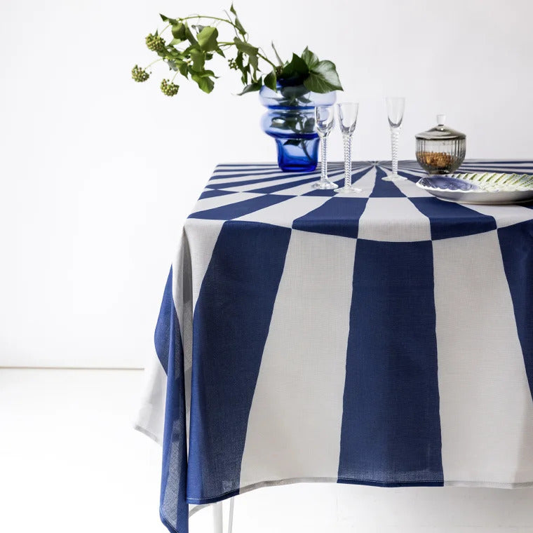 Produktbillede af Langkilde & Søn Cirkus dug blå 140x340cm i premium kvalitet