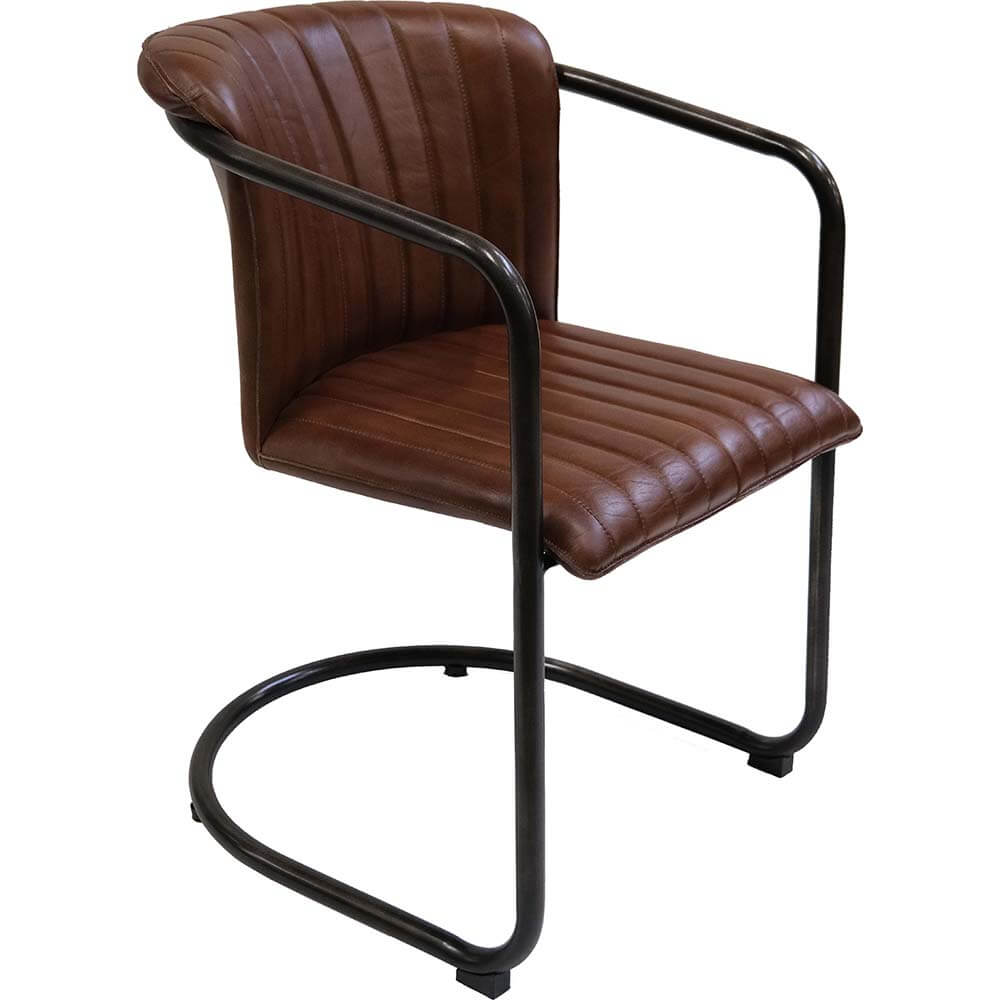 Produktbillede af TRADEMARK LIVING HARLEM SPISEBORDSTOL LÆDER 77 i premium kvalitet