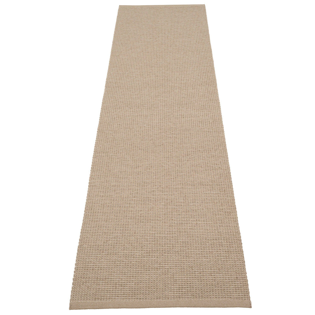 Pappelina Pappelina Emm gulvtæppe 300x70 cm, potato/beige – produktbillede (Tæpper)