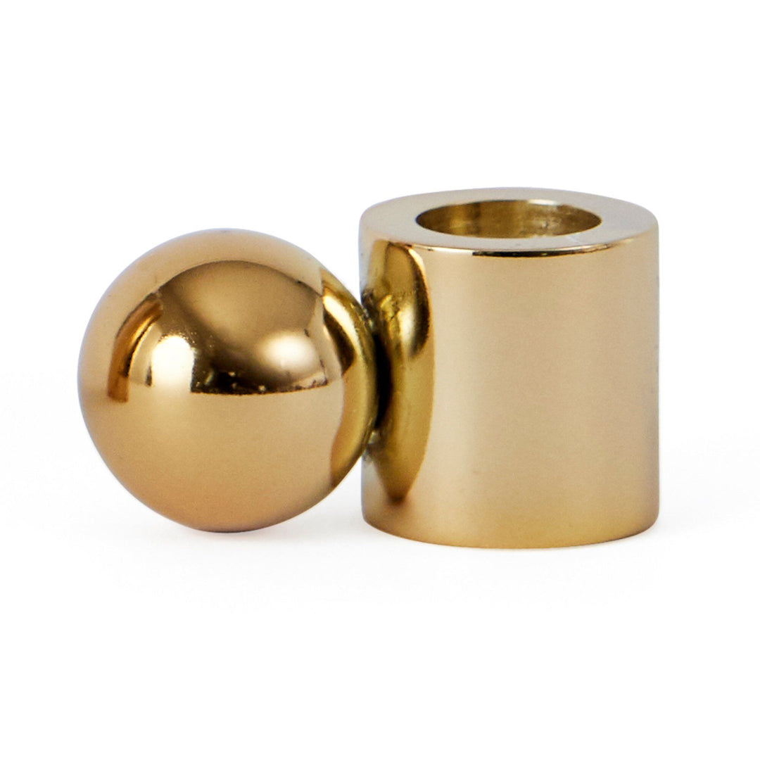 Oyoy living design Oyoy living design Paolla lysestage 2 cm, messing – close-up (Lysestage)