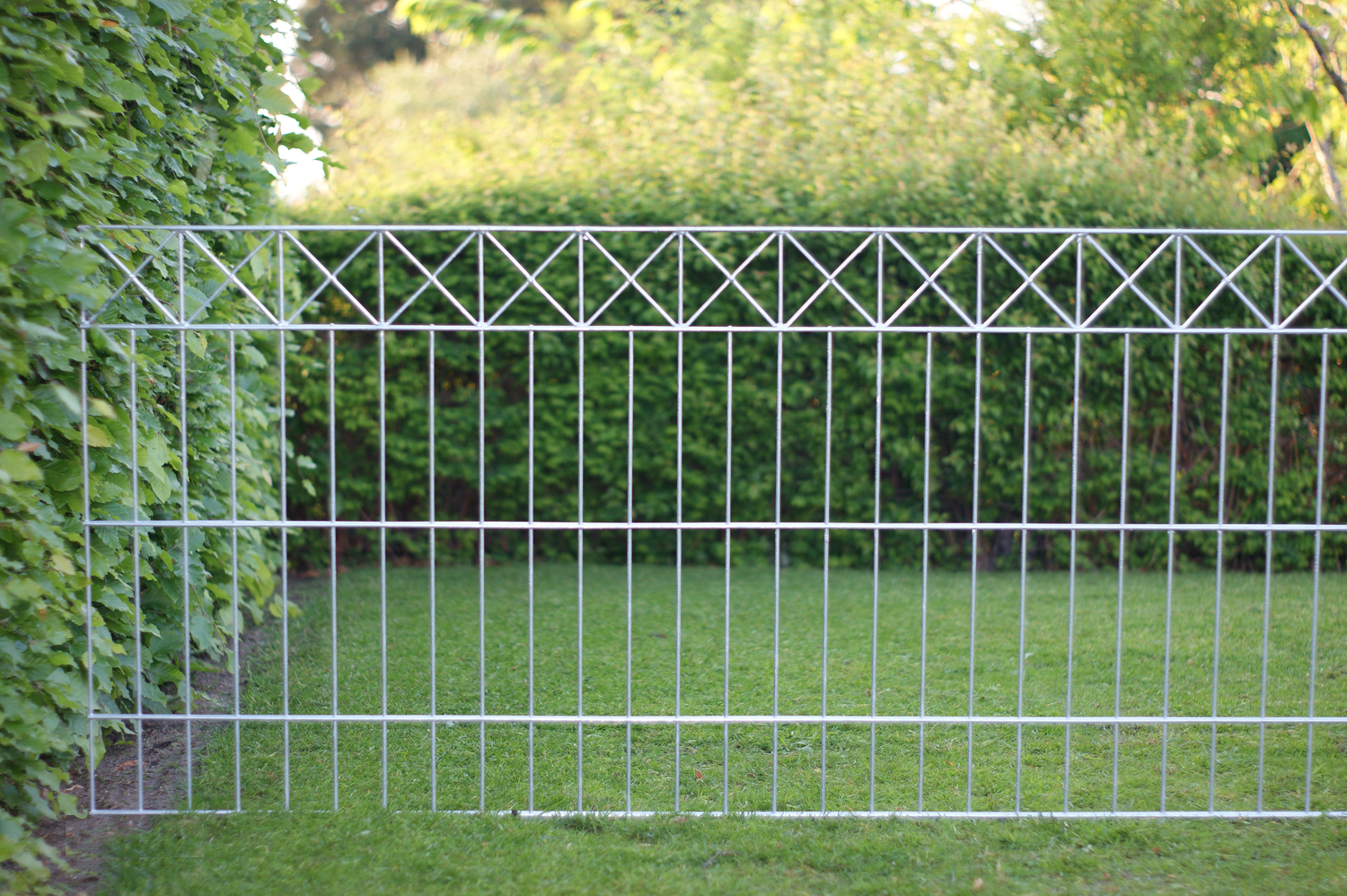 Produktbillede af Panelhegn med deko X 780 x 2000 mm galvaniseret på tilbud i høj kvalitet