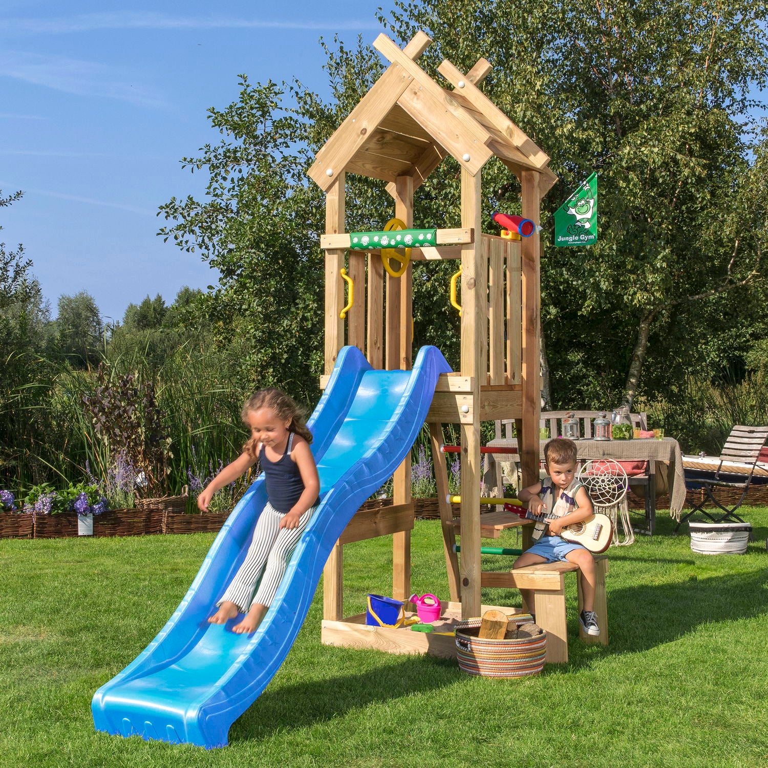 Produktbillede af Legetårn Jungle Gym Totem m/ blå rutschebane på tilbud i høj kvalitet