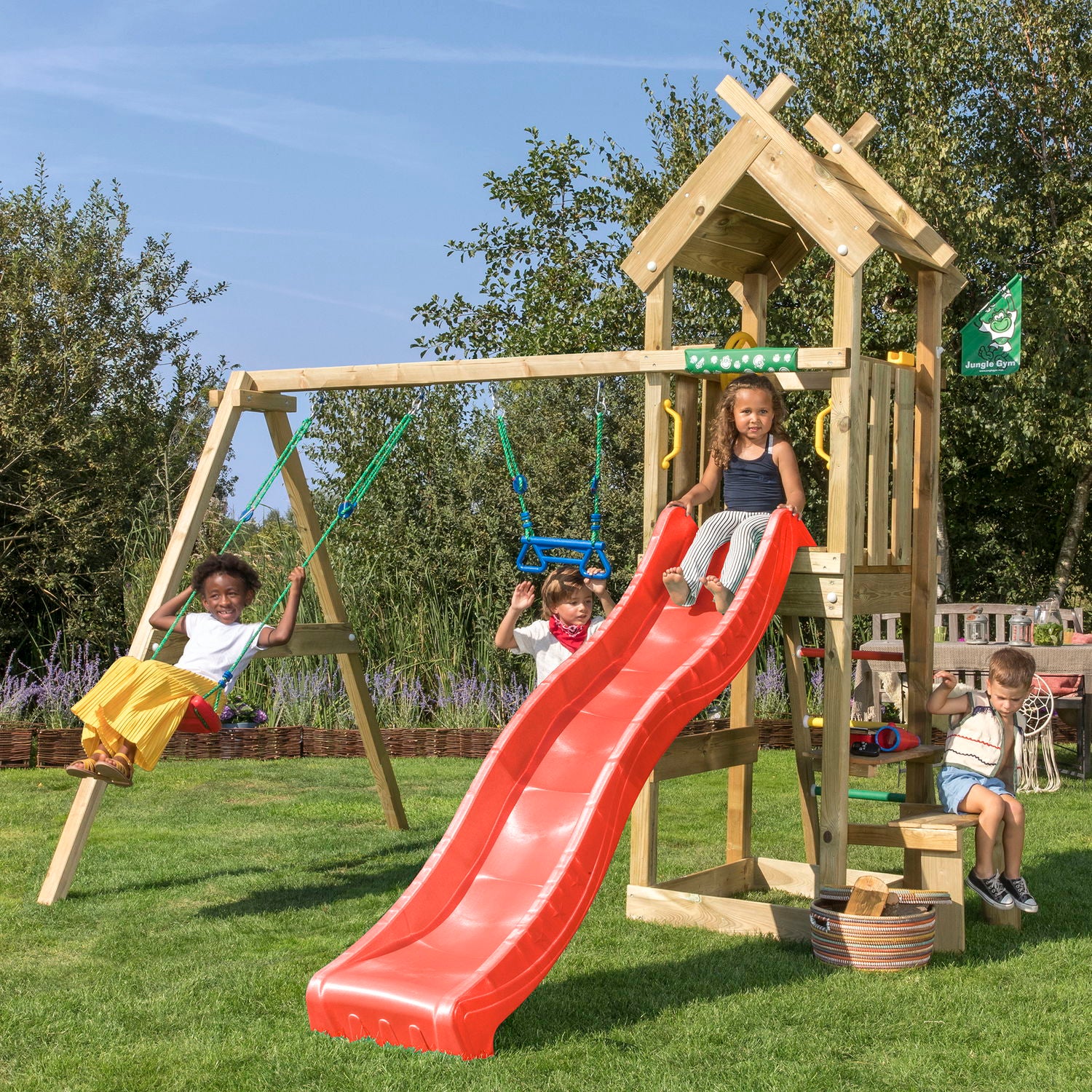 Produktbillede af Legetårn Jungle Gym Totem m/2-Swing Module 200 og rød rutschebane på tilbud i høj kvalitet