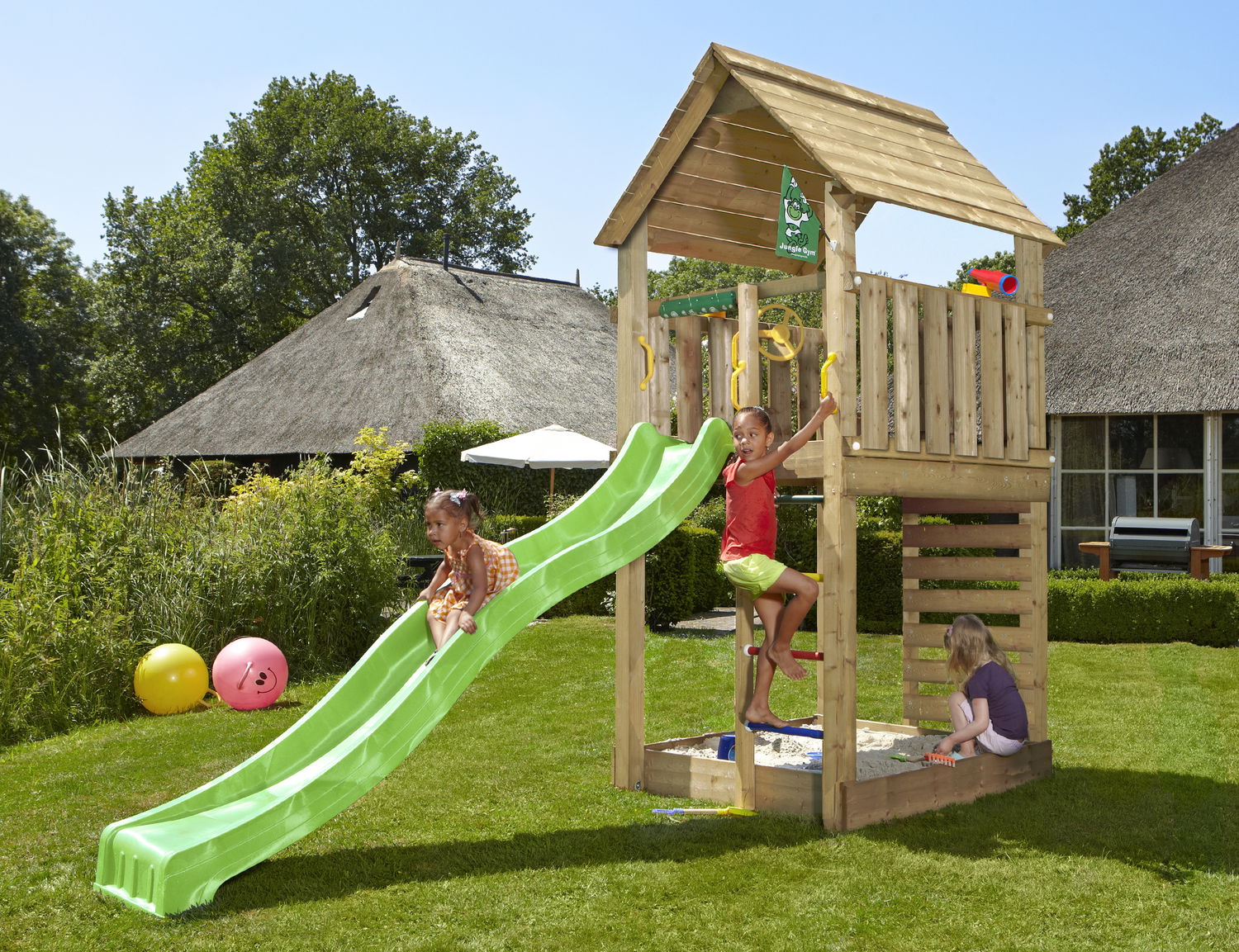 Produktbillede af Legetårn Jungle Gym Cabin 2.1 m/grøn rutschebane på tilbud i høj kvalitet